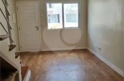 Condomínio com 2 quartos à venda em jardim cristal - sp