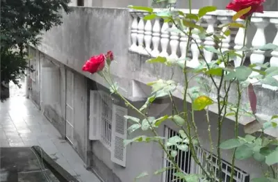 Casa com 3 quartos à venda na Rua São Pedro de Alcântara, 124, Jardim das Imbuias, São Paulo