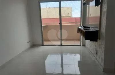 Apartamento com 2 quartos para alugar na Rua Djalma Pessolato, 500, Interlagos, São Paulo