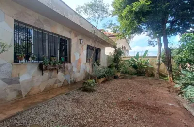 Casa com 3 quartos à venda na Rua Luiz Prieto Roque, 42, Interlagos, São Paulo