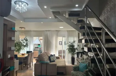 Casa em condomínio fechado com 3 quartos à venda na Rua Miguel Yunes, 500, Interlagos, São Paulo