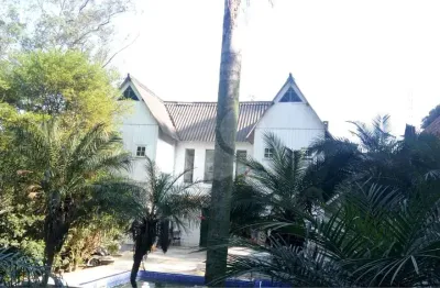 Casa com 3 quartos à venda na Alpestre, 55, Guarapiranga, São Paulo