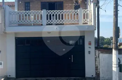 Casa com 2 quartos à venda na Rua Hamilton Veloso da Silva, 96, Interlagos, São Paulo