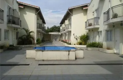 Casa em condomínio fechado com 2 quartos à venda na Rua Luciano Felício Biondo, 92, Interlagos, São Paulo