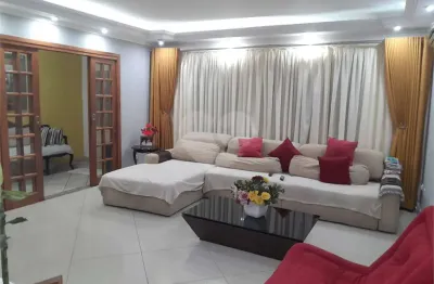 Casa com 3 quartos à venda na Rua Mário de Azevedo, 317, Interlagos, São Paulo