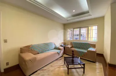 Casa com 3 quartos à venda na Rua Cornélio Pires, 115, Jabaquara, São Paulo