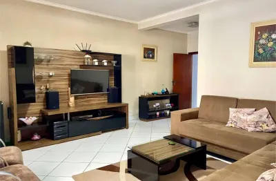 Casa com 3 quartos à venda na Rua Benedito Carlos de Souza, 69, Jabaquara, São Paulo