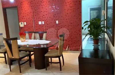 Casa com 3 quartos à venda na Rua Laureano, 708, Vila Camilópolis, Santo André