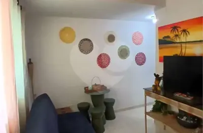 Casa com 2 quartos à venda na Rua Adhemar de Barros, 305, Solemar, Praia Grande