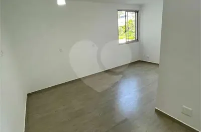 Apartamento com 2 quartos para alugar na Rua Vicente Pereira de Assunção, 55, Cupecê, São Paulo