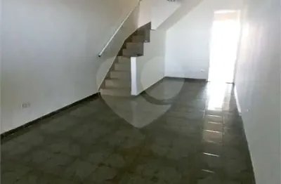 Casa com 2 quartos à venda na Rua Olivério Girondo, 128, Jabaquara, São Paulo