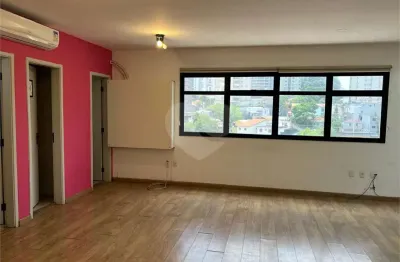 Sala comercial à venda na Rua Padre Machado, 455, Saúde, São Paulo