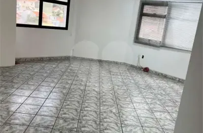 Sala comercial à venda na Rua Padre Machado, 455, Saúde, São Paulo