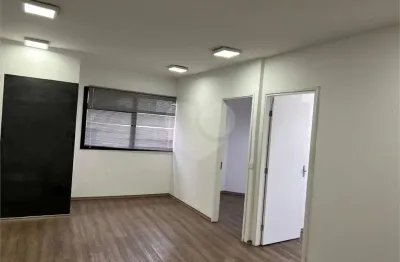Sala comercial à venda na Rua Padre Machado, 455, Saúde, São Paulo