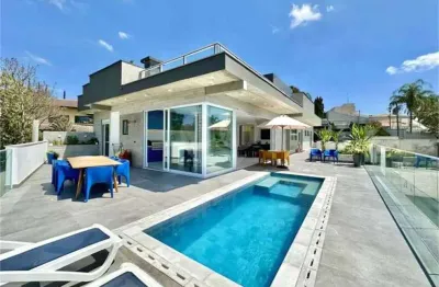 Casa contemporânea e mobiliada no condomínio palos verdes – a essência do alto padrão na granja viana – 7 suítes, 4 pavimentos com elevador