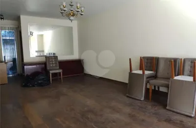 Casa com 4 quartos para alugar na Avenida Lino de Almeida Pires, 859, Jabaquara, São Paulo