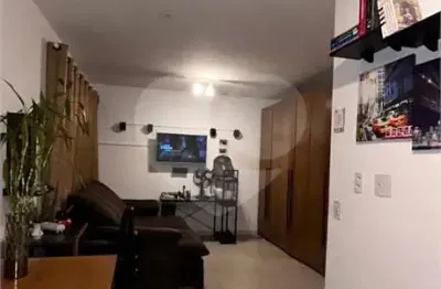 Apartamento com 1 quarto à venda na Rua dos Estudantes, 388, Liberdade, São Paulo