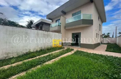 Casa geminada com 2 quartos – aprox. 1800m da praia