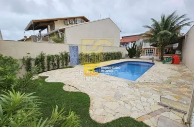 Sobrado com 4 quartos e piscina a 100m do mar em peruíbe