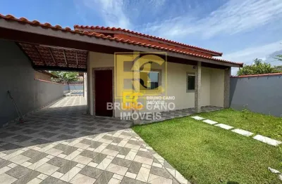 Casa com 2 dormitórios e área gourmet a 500m da praia