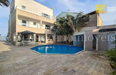 Sobrado de alto padrão frente ao mar – sofisticação e conforto