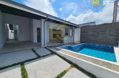 Casa com 3 quartos e área de lazer a 150m do mar em peruíbe