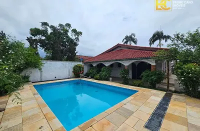 Casa à 100 metros da praia - parque turístico - peruíbe/sp