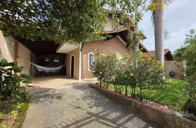 Casa térrea com 3 quartos á 50m do mar á venda  - ribamar - peruíbe/sp