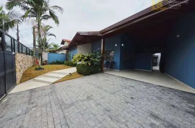 Casa à venda 200 metros do mar - três marias - peruíbe/sp