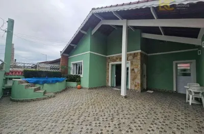 Casa térrea à 150 metros da praia no oasis em peruíbe/sp