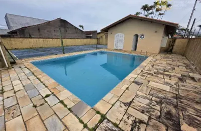 Oportunidade de casa em 4 lotes com piscina em  parque turístico - peruíbe - sp