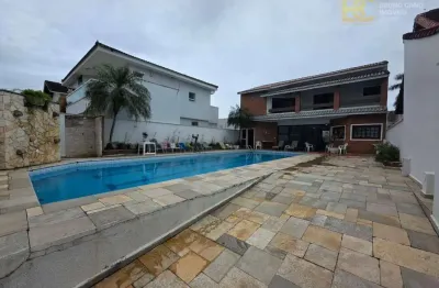 Sobrado em 2 lotes com 5 dormitórios, 200m do mar à venda  - jardim imperador - peruíbe/sp