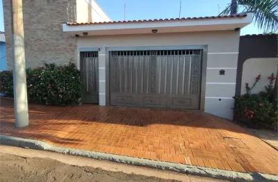 Casa com 4 quartos à venda na Waldemar Da Costa Teixeira, Planalto Verde, Ribeirão Preto