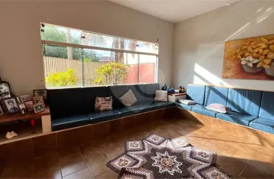 Casa com 4 quartos à venda na Jequitibá, Centro, Sales Oliveira