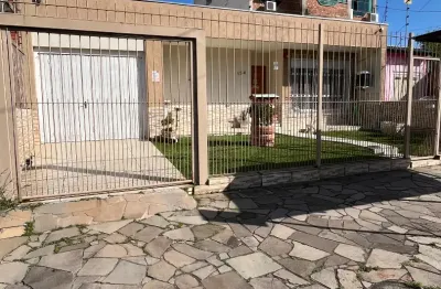 Casa com 3 quartos à venda na Estrada Vila Maria, 154, Cavalhada, Porto Alegre