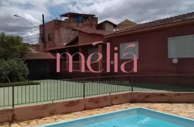 Casa com 3 quartos à venda no Centro, Pouso Alegre 