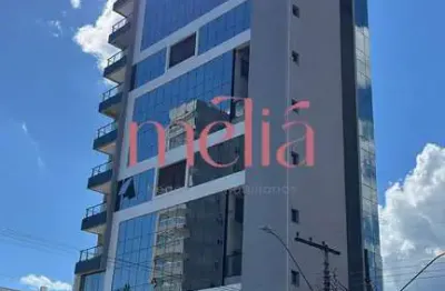 Sala comercial no edifício venice tower, pouso alegre/mg