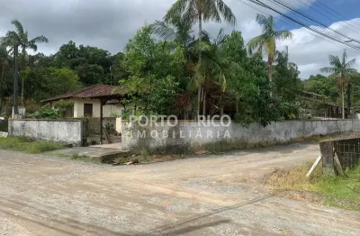 Casa c/  04 dormitórios   -bairro  joão costa  - joinville -sc