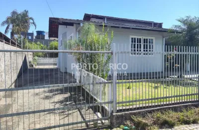 Casa com terreno amplo e potencial comercial no costa e silva