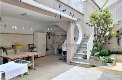 Sobrado com 4 quartos e 6 banheiros à venda, 255 m² por r$ 1.390.000