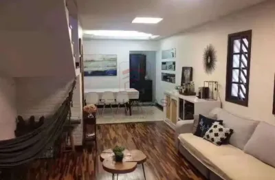 Sobrado  mooca 174m2    3 dormitórios   1 suíte   sala ampla  cozinha   quintal   4  vagas