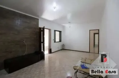Casa térrea na mooca, 200 m² com espaço gourmet e próxima da futura estação oratório do metrô.