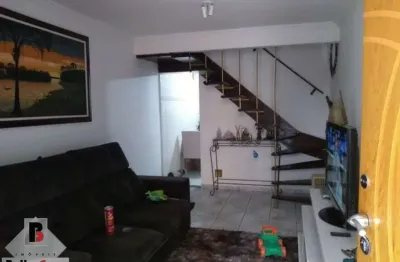 Casa no tatuapé, 86m2 com 02 quartos sendo uma suíte, closet e varanda