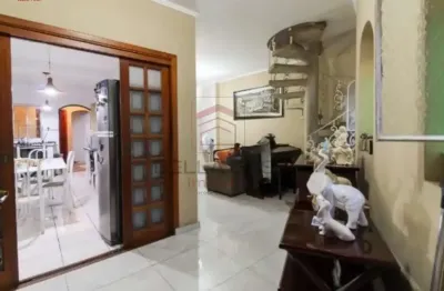 Casa a venda no bairro da mooca com 2 quartos e 2 vagas