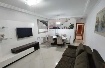 Sobrado a venda com 3 quartos, quintal e churrasqueira no bairro do carrão