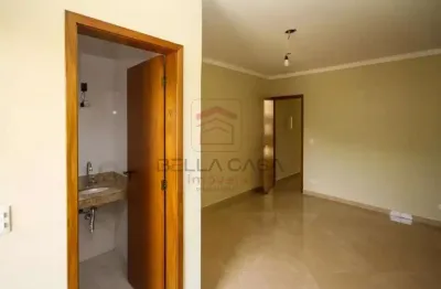 Sobrado espaçoso e bem localizado | 3 dormitórios (1 suíte) | 3 vagas