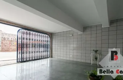 150 m² - 4 dormitórios, 1 suíte, 2 vagas, 3 banheiros, varanda gourmet.