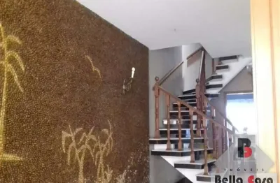 Sobrado vila alpina 6 dormitórios excelente localização.