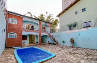 Sobrado alto da mooca, com 3 suítes, 3 vagas, espaço gourmet e piscina na mooca.