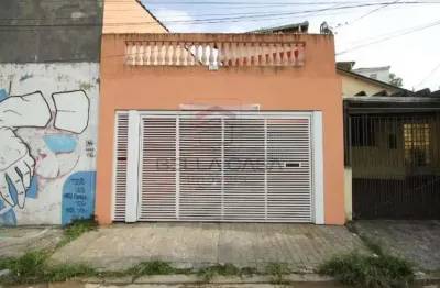Sobrado com 3 quartos, quintal e churrasqueira a venda na vila prudente